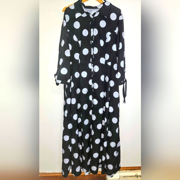 Polka Dot Black and White Plus Size Button Down Dress With Tie Sleeves - 3X/18 - Picture 2 of 6